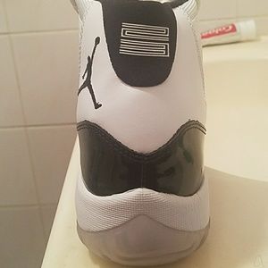 air jordan 11 concord women's
